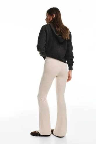Weiche, ausgestellte Hose Weiche, ausgestellte Hose