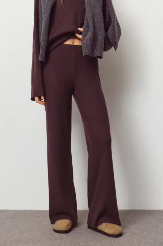 Weiche, gerade geschnittene Hose Weiche, gerade geschnittene Hose