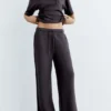 Weiche Hose mit weitem Bein