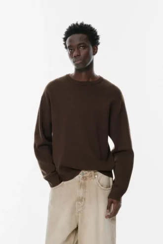Weicher Strick-Pullover Weicher Strick-Pullover