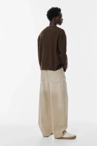 Weicher Strick-Pullover Weicher Strick-Pullover