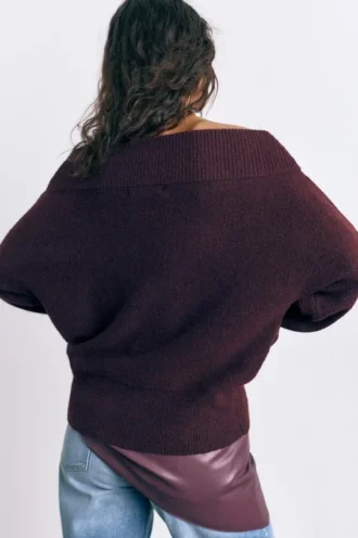 Weicher Strickpullover im Bardot-Stil Weicher Strickpullover im Bardot-Stil