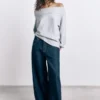 Weicher Strickpullover im Bardot-Stil Weicher Strickpullover im Bardot-Stil