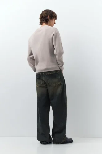 Weit geschnittene Jeans mit kontrastierendem Bund