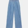 Weit geschnittene Jeans mit Kordelzug Weit geschnittene Jeans mit Kordelzug