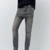 Zerrissene Skinny-Jeans Zerrissene Skinny-Jeans